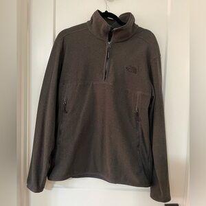 Men’s The North Face quarter zip fleece